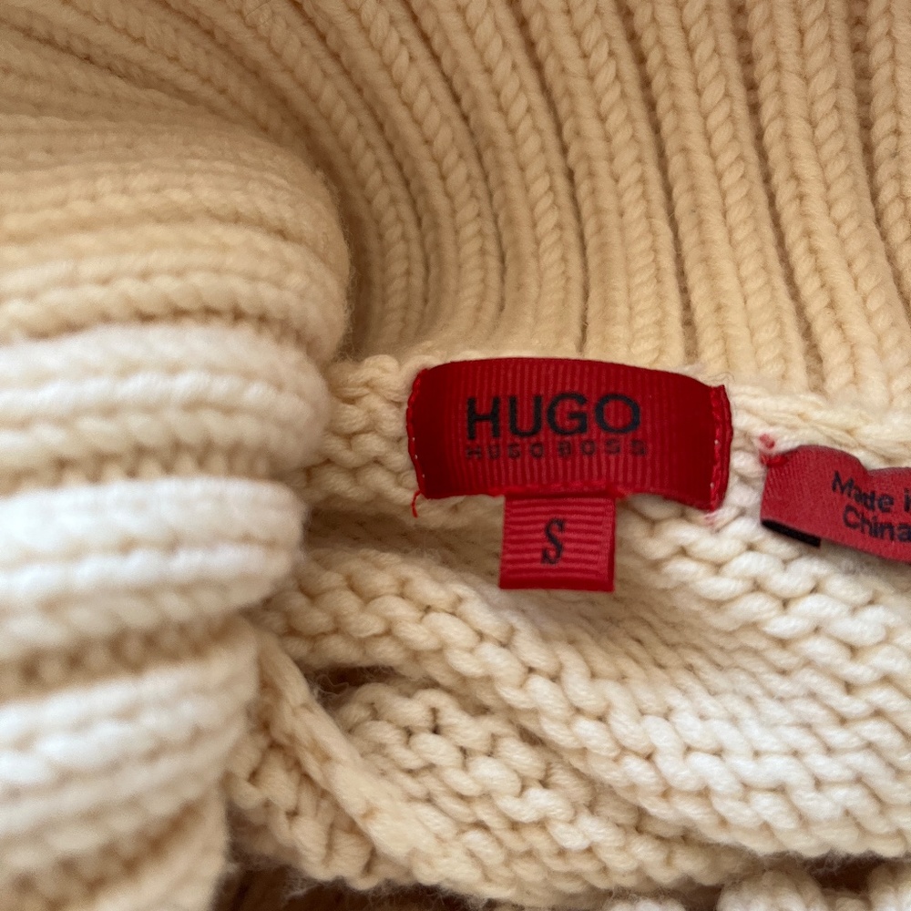 Hugo Boss Sweater - Picture 3 of 5